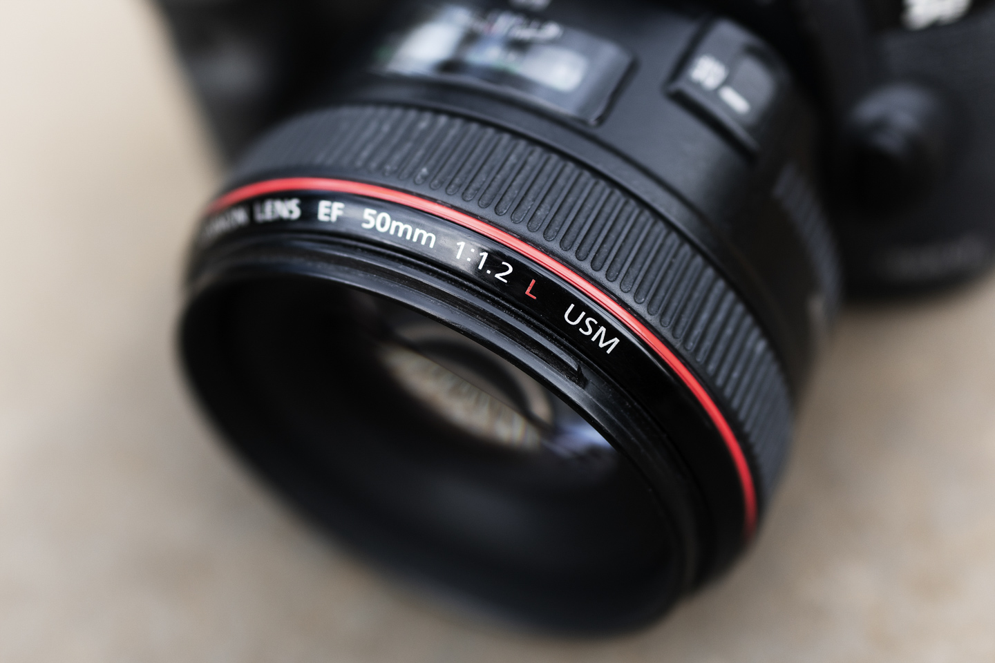 現役バリバリ 10年前の十二分に使える一眼レフ、キヤノン EOS 5D Mark