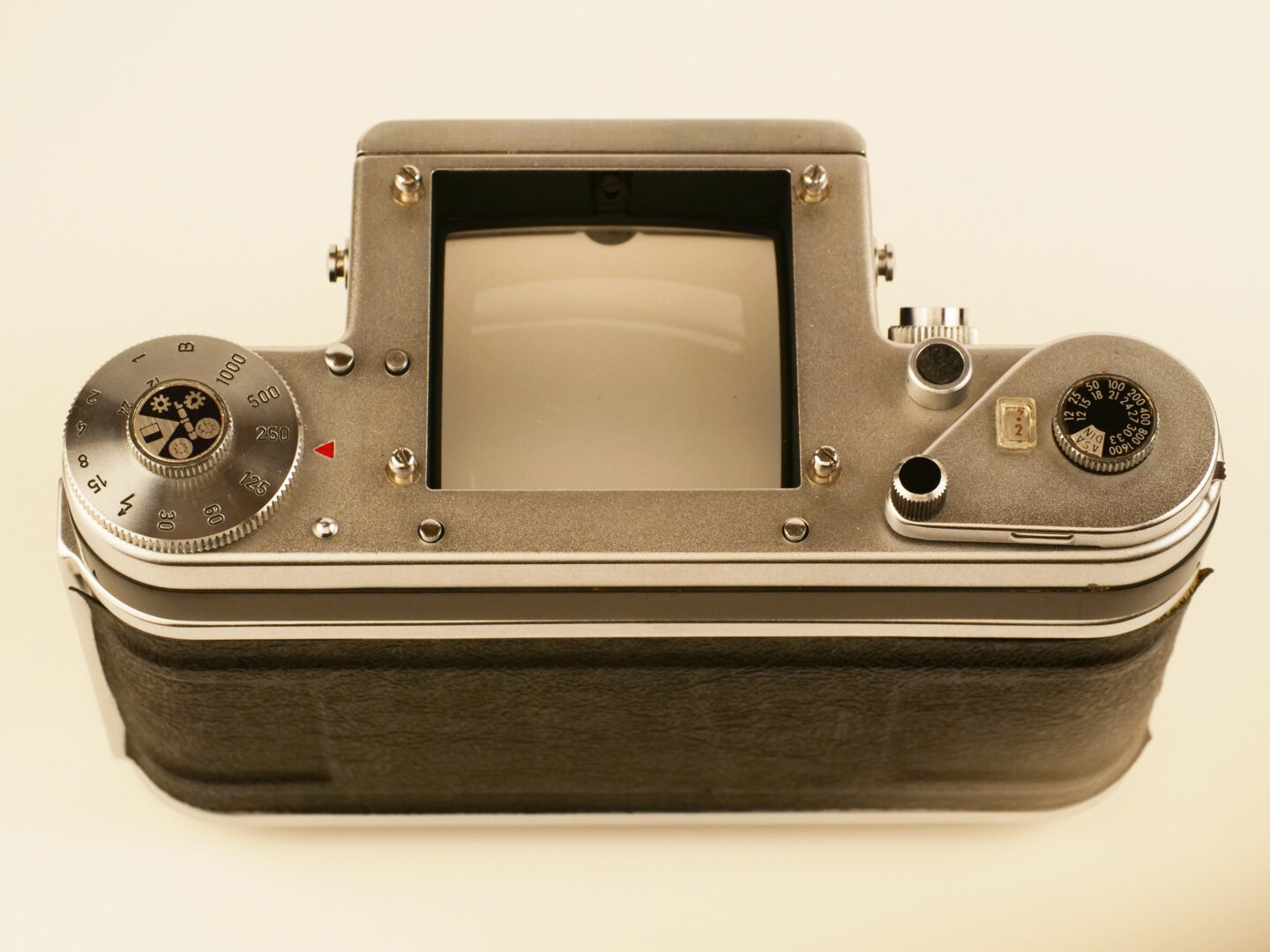 映画の中の、あのカメラ｜12 大理石の男(1977) ペンタコンsix TL | ShaSha