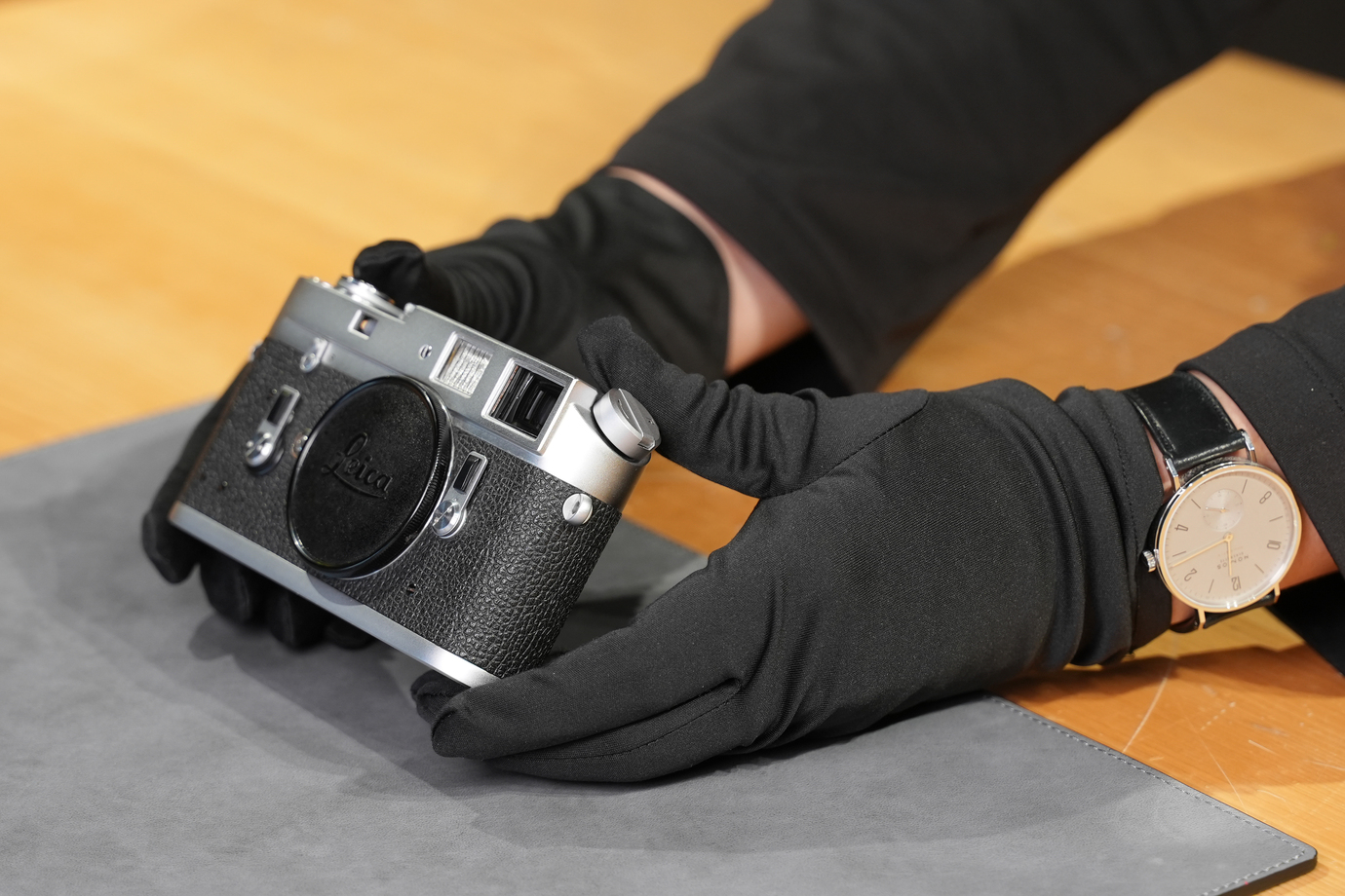 新宿 北村写真機店のカウンターで、お薦めライカを味わい尽くす｜Vol