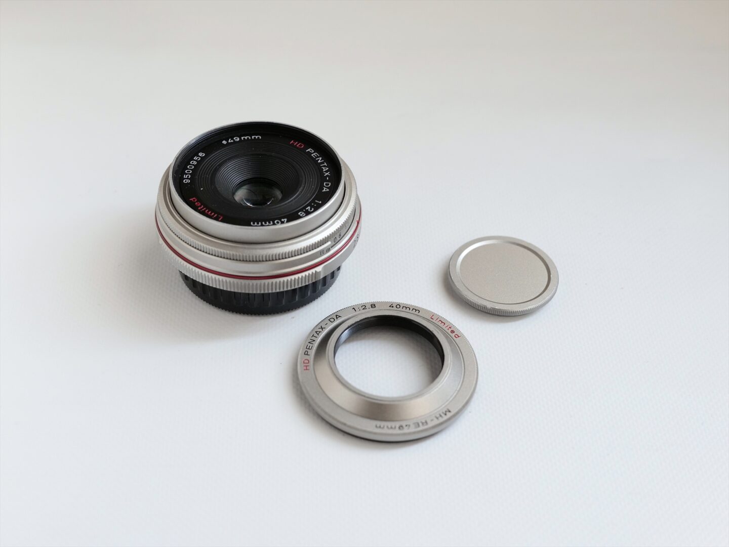 超薄型・軽量パンケーキレンズ｜ペンタックス HD PENTAX-DA 40mmF2.8
