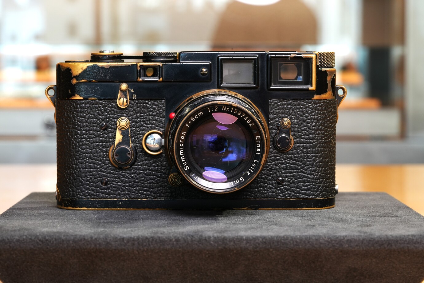 新宿 北村写真機店のカウンターで、お薦めライカを味わい尽くす｜Vol