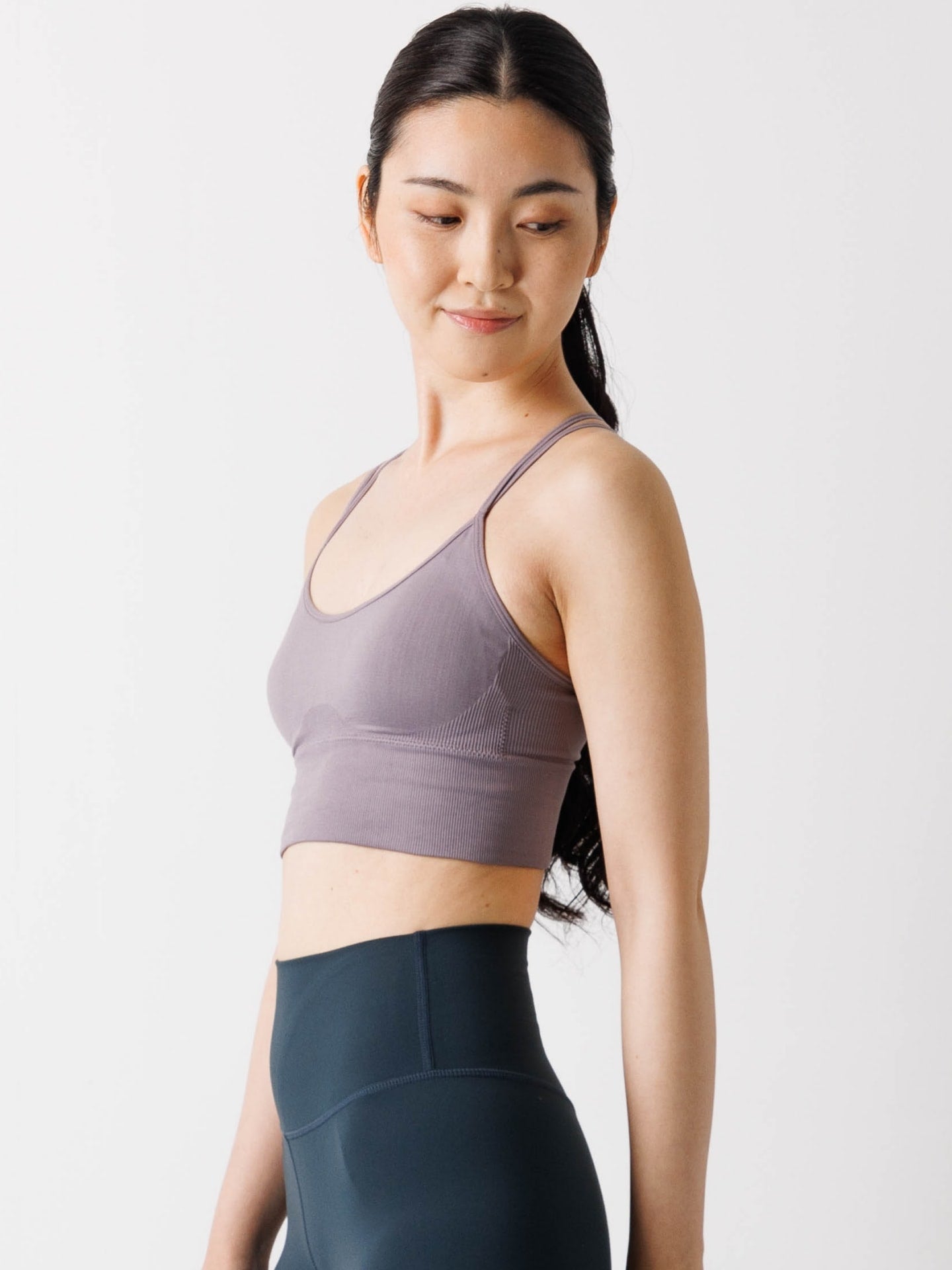 ルエラ シームレス ヨガ ブラトップ パープル｜ クロス ストラップ