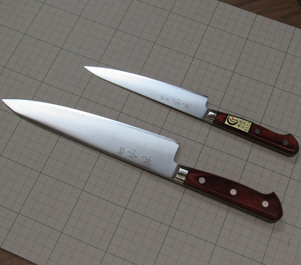 菊藤特製 赤柄牛刀 粉末ハイス(SG2)鋼 210mm Ginza Kikufuji Special