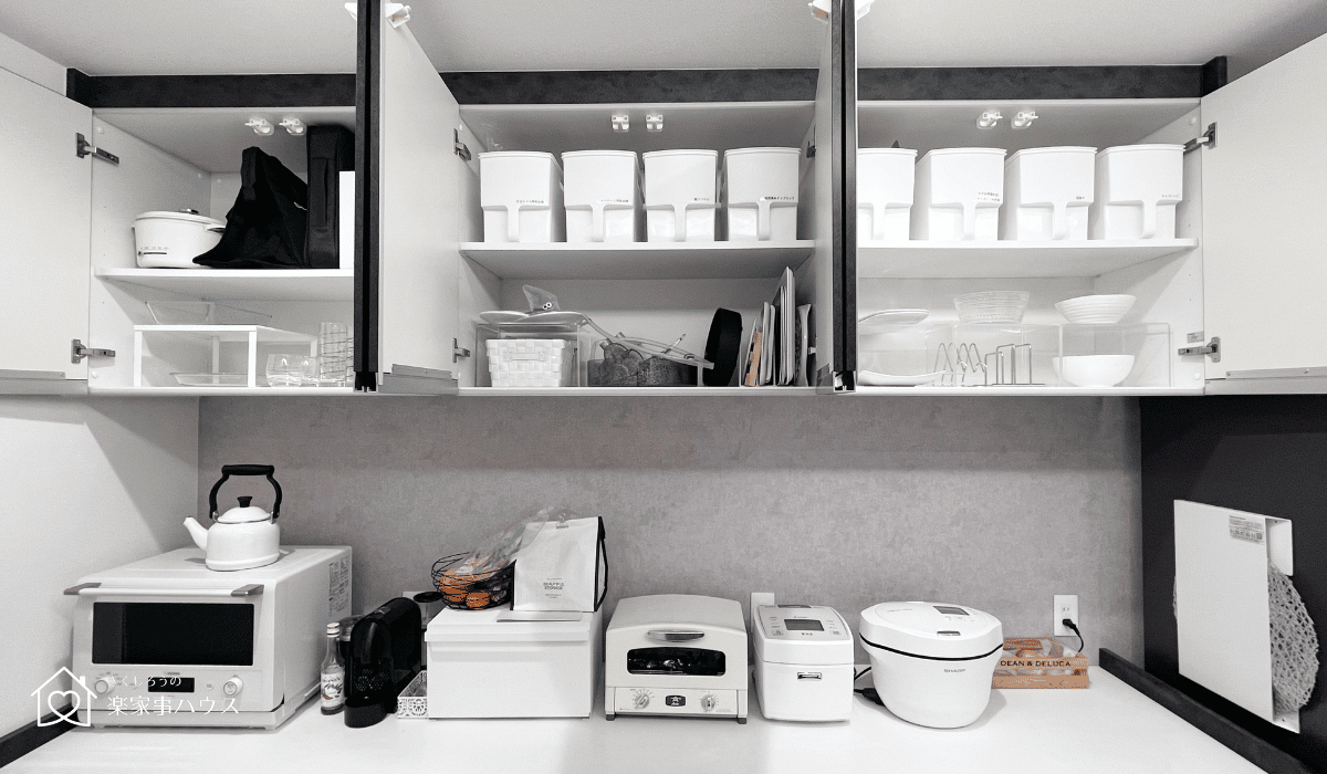 使用アイテム掲載】パナソニックのキッチン『ラクシーナ』前面収納