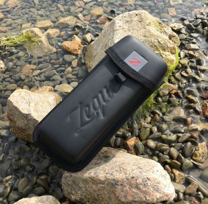 Zeque by ZEAL(ゼクー バイ ジール)偏光サングラスや眼鏡をワンタッチ