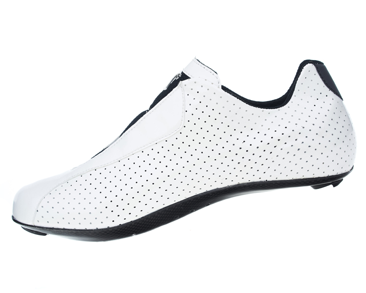 本革にこだわる老舗サイクリングシューズ専業メーカー『LAKE』の国内