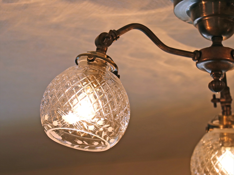 ガラスシェードシャンデリア｜Kilim Style｜#19753 :: 建材トレンド