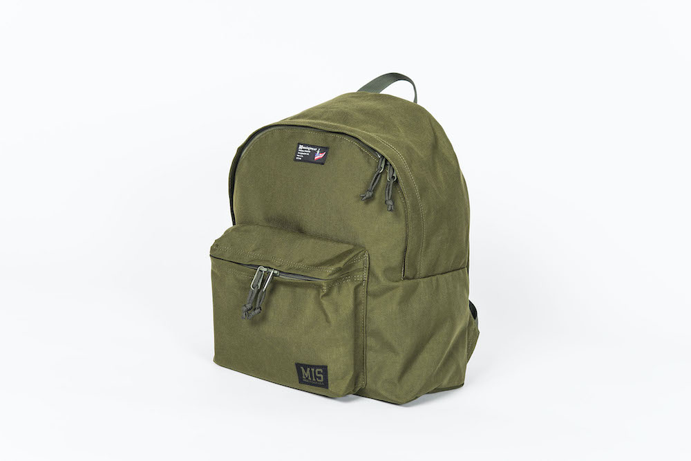 美品】Munsing Wear オリーブバックパック 美品】Munsing Wear