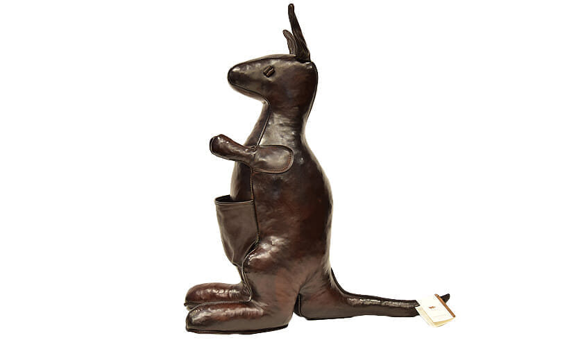 オマーサのレザーアニマル、お部屋に一匹いかがでしょう