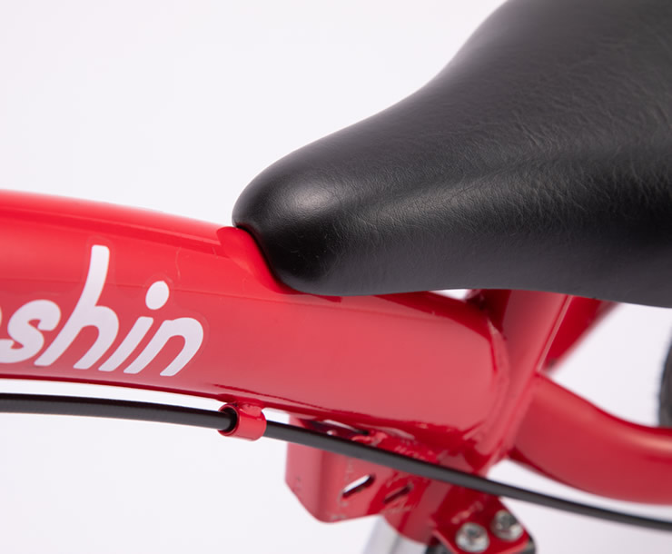 目が離せないお子さまに安心安全なキックバイク｜へんしんバイク