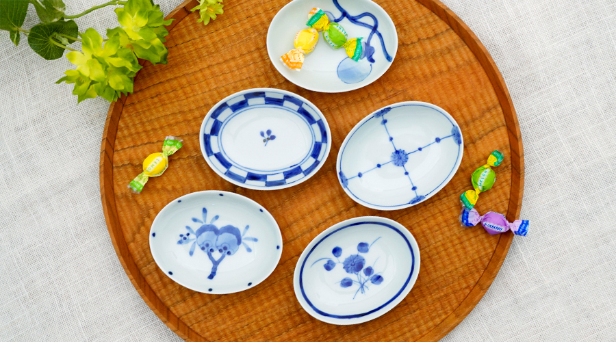 有田焼 皓洋窯 「染付プチ楕円小付（5柄）」 古典的な絵柄を愛らしく