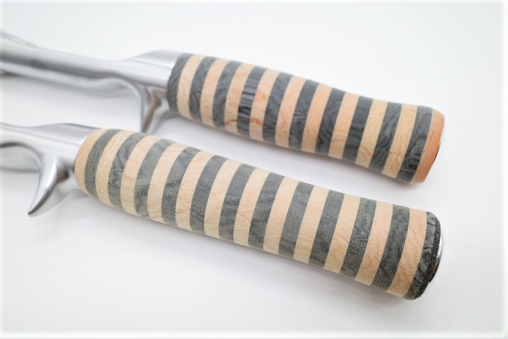 ブライトリバー『シマシマベイクライトグリップ』