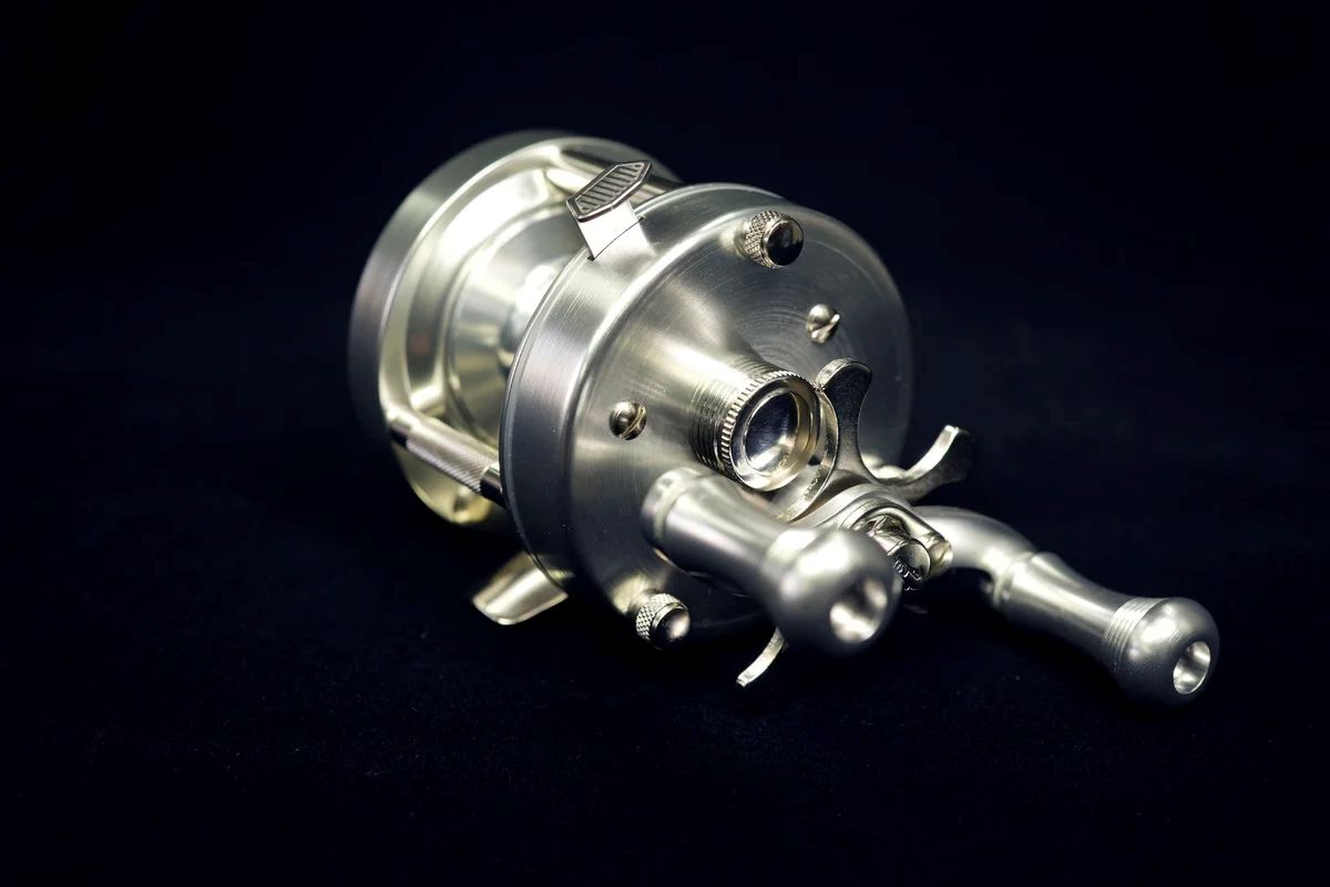 五十鈴/ISUZU】BC620SSS - リールチューニング・ベアリング専門店