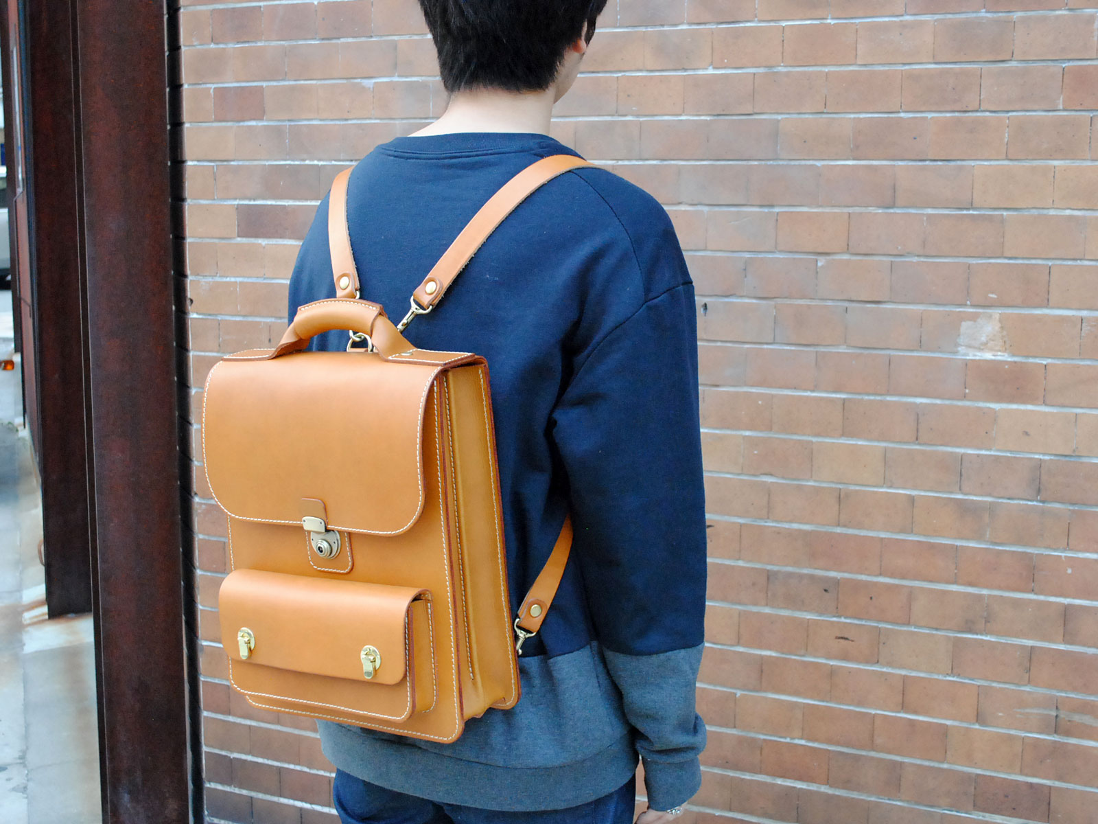 大阪店3周年記念バッグ Vol.1 2wayビジネスリュック｜革鞄・革小物の