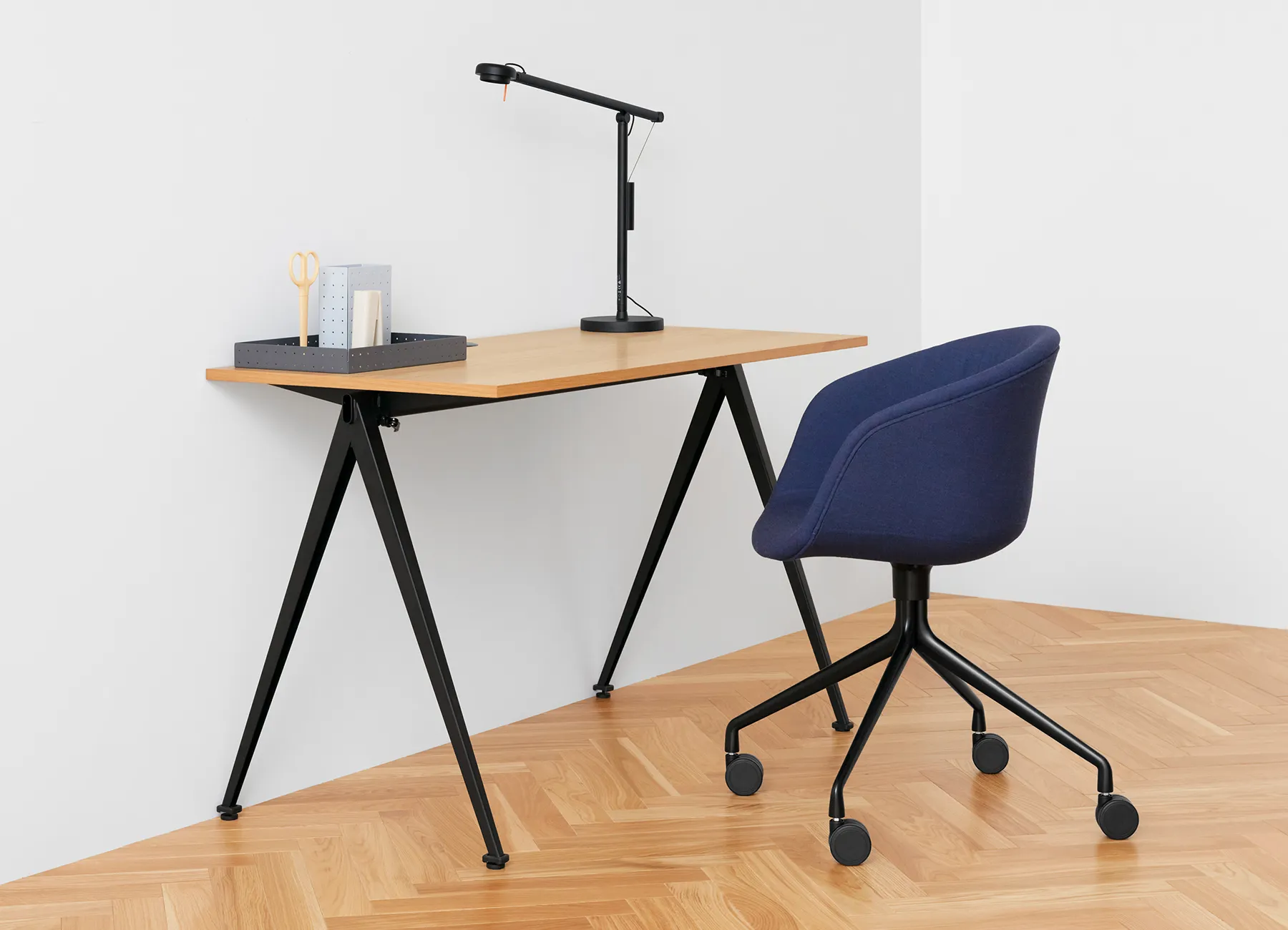 PYRAMID DESK - デスク | 【公式】HAYオンラインストア