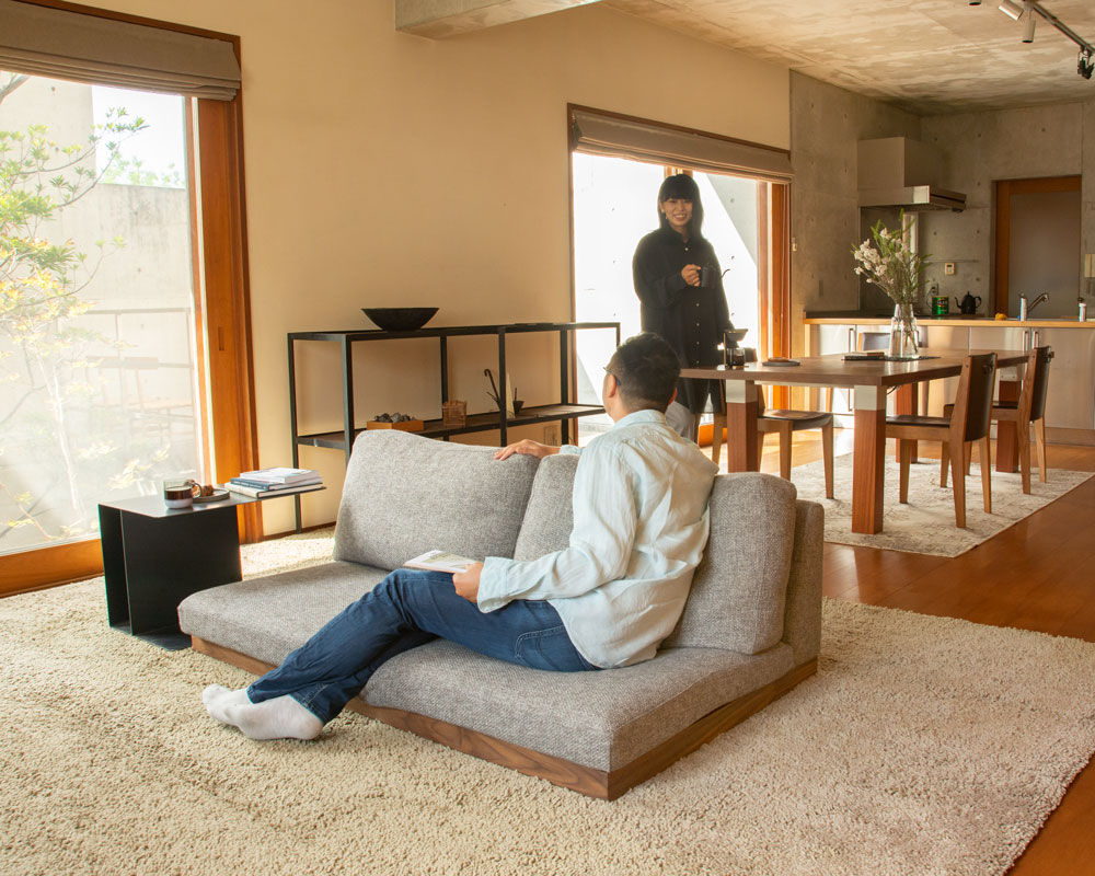 1人暮らしやワンルームにおすすめの1人掛けローソファ、フロアソファ