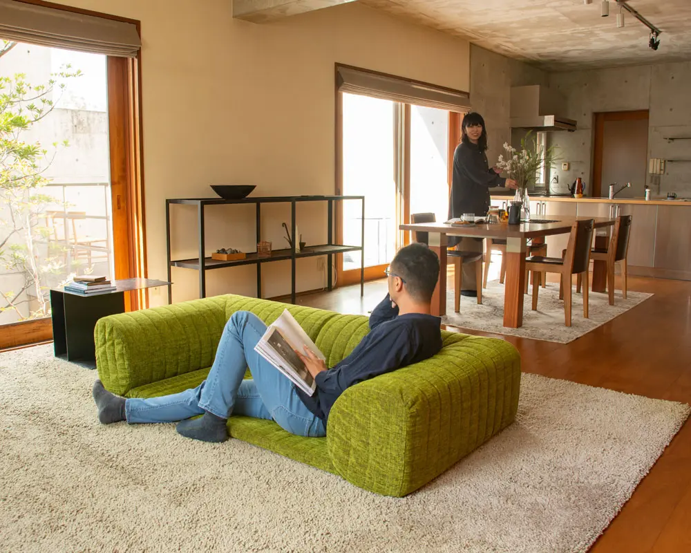 こたつや和室、畳にも合わせやすいローソファー「SKIP 1 MINI SOFA