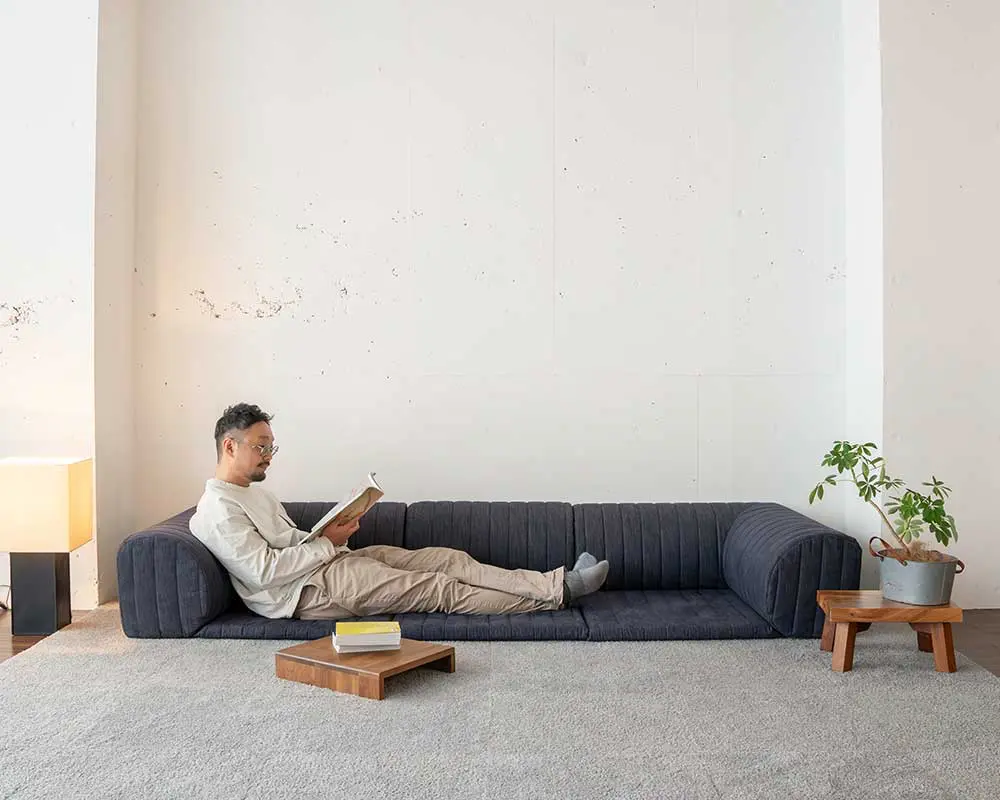 こたつや和室、畳にも合わせやすいローソファー「SKIP 1 MINI SOFA