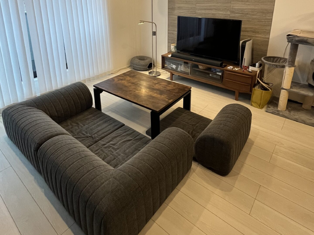 こたつや和室、畳にも合わせやすいローソファー「SKIP 1 MINI SOFA」の