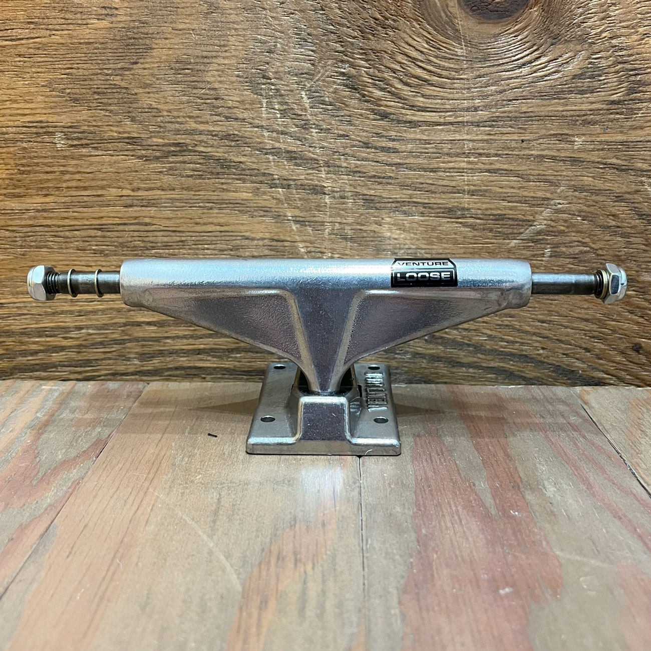 VENTURE TRUCKS V-LOOSE POLISHED 5.6HI | 東京のスケートボード