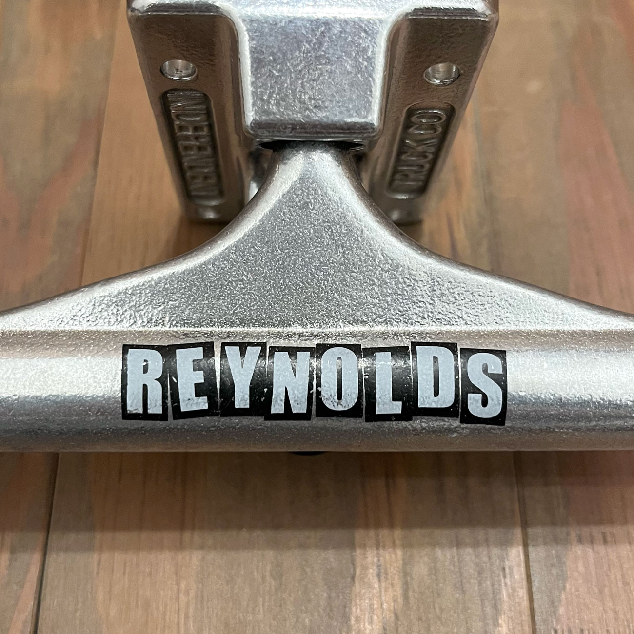 INDEPENDENT STAGE11 HOLLOW REYNOLDS MID TRUCKS 129/144 | 東京の