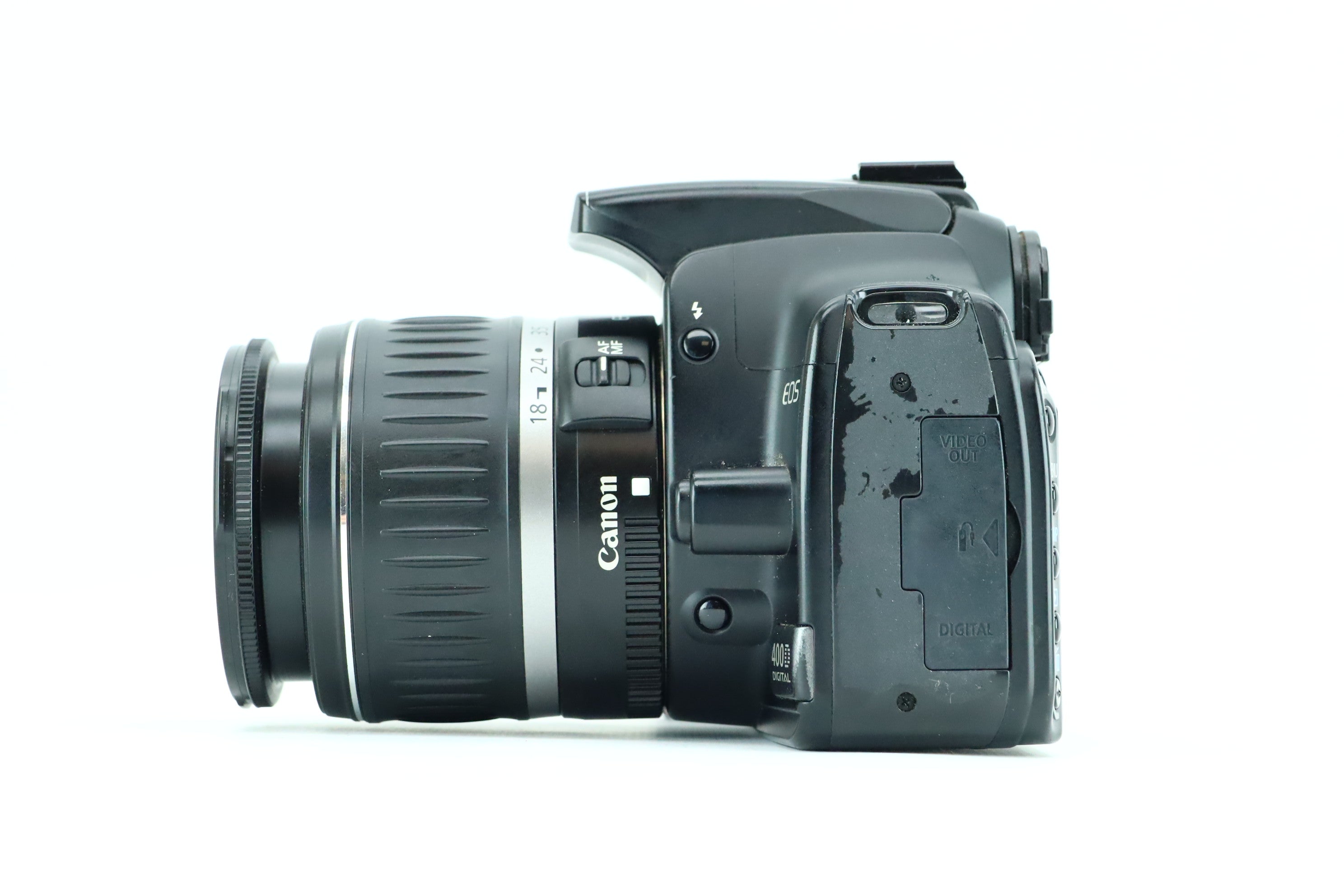 Canon EOS 400D with Canon zoom lens EF-S 18-55mm 1:3.5-5.6 – Hard