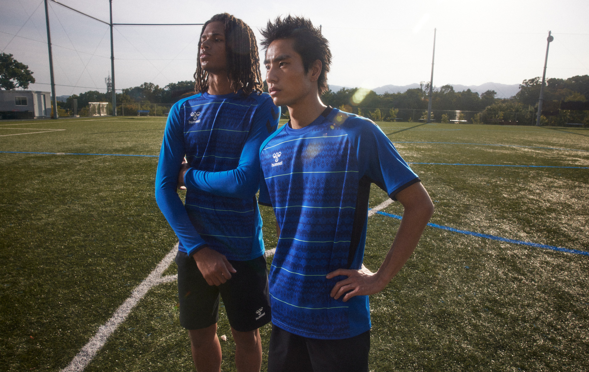 ヒュンメルキョンナムFCトレーニングトップス、Lサイズ FOOTBALL