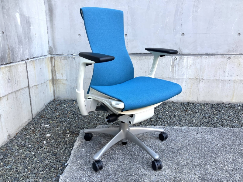 ハーマンミラー エンボディチェア ライトブルー 中古 Herman Miller