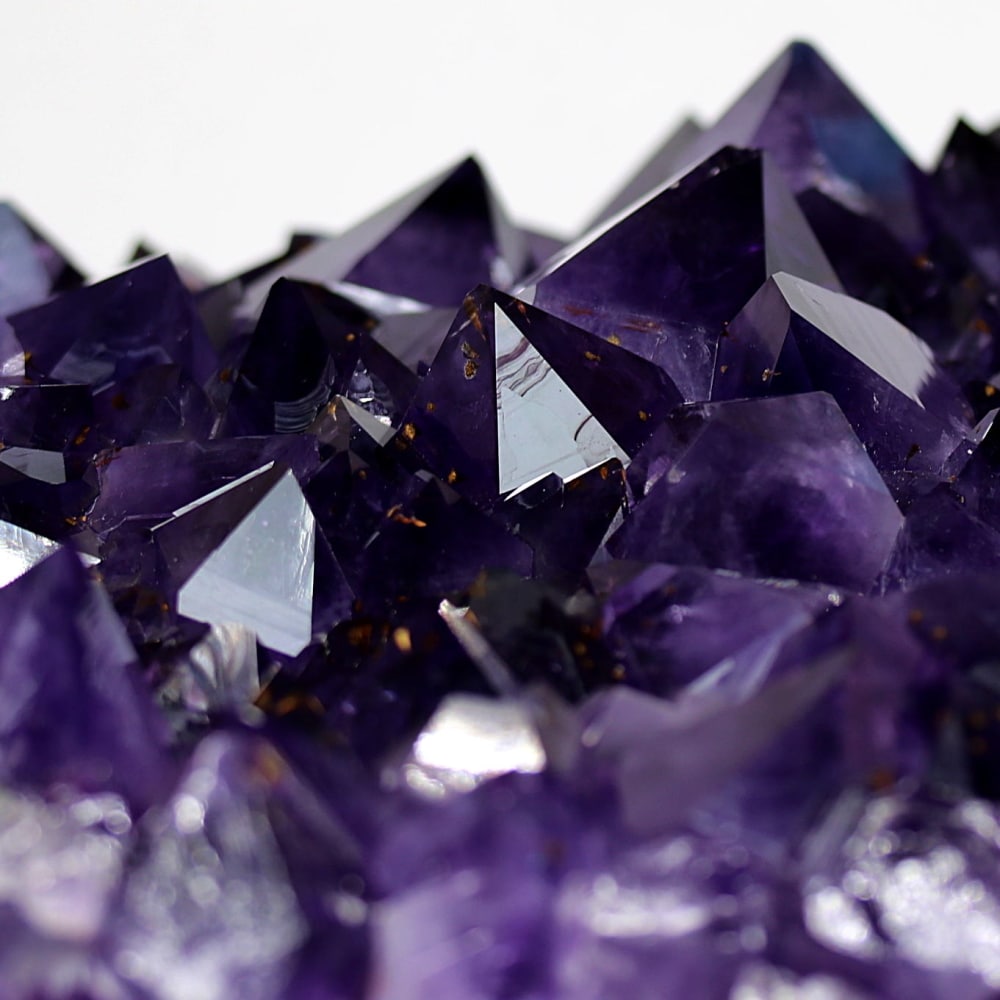 高品質]ブラジル産アメジストクラスター/ゲーサイトインクルージョン