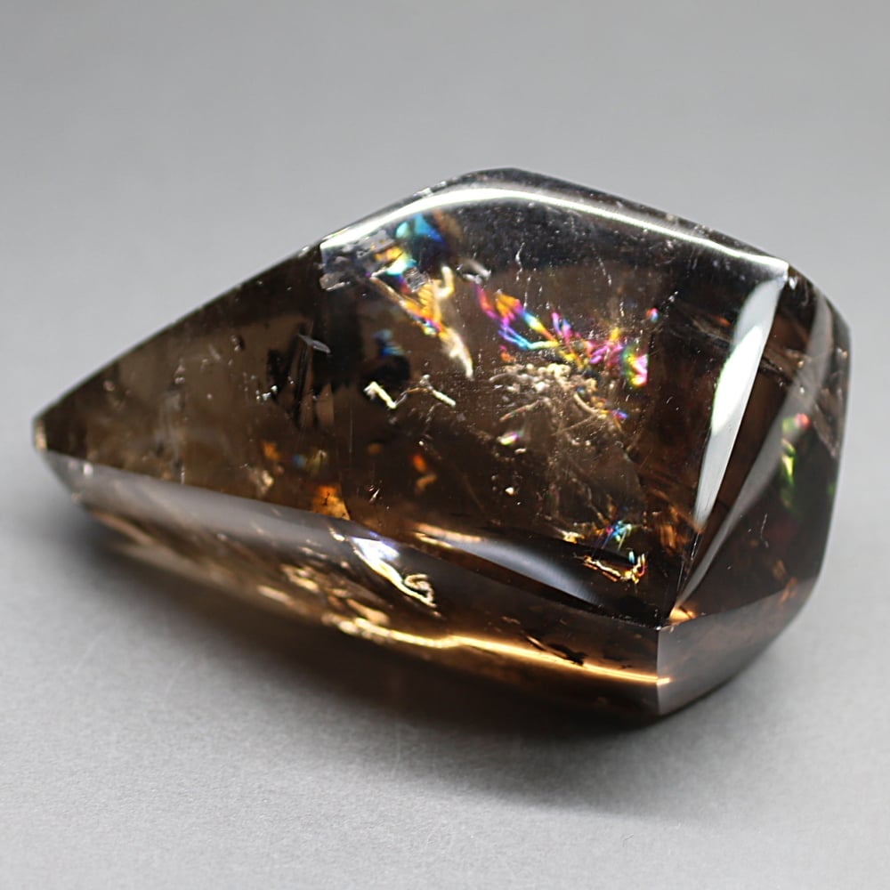 マダガスカル産]レインボー水晶フリーフォーム/アイリスクォーツ磨き