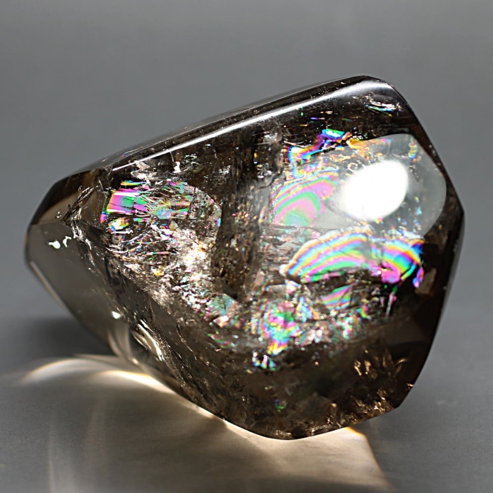 マダガスカル産]レインボー水晶フリーフォーム/アイリスクォーツ磨き