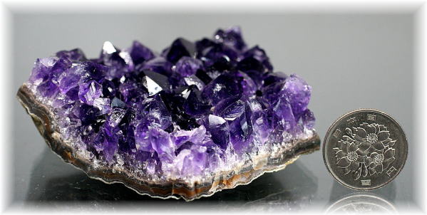 ウルグアイ産]アメシストクラスター/原石 - 埼玉県吉川市の天然石専門