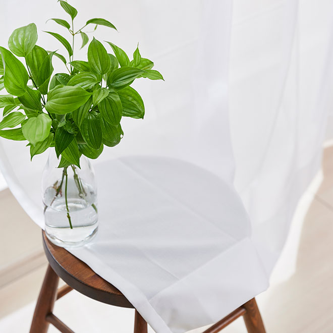 しっかりとした生地で91％のUVカット率を持つ遮像・遮熱レースカーテン