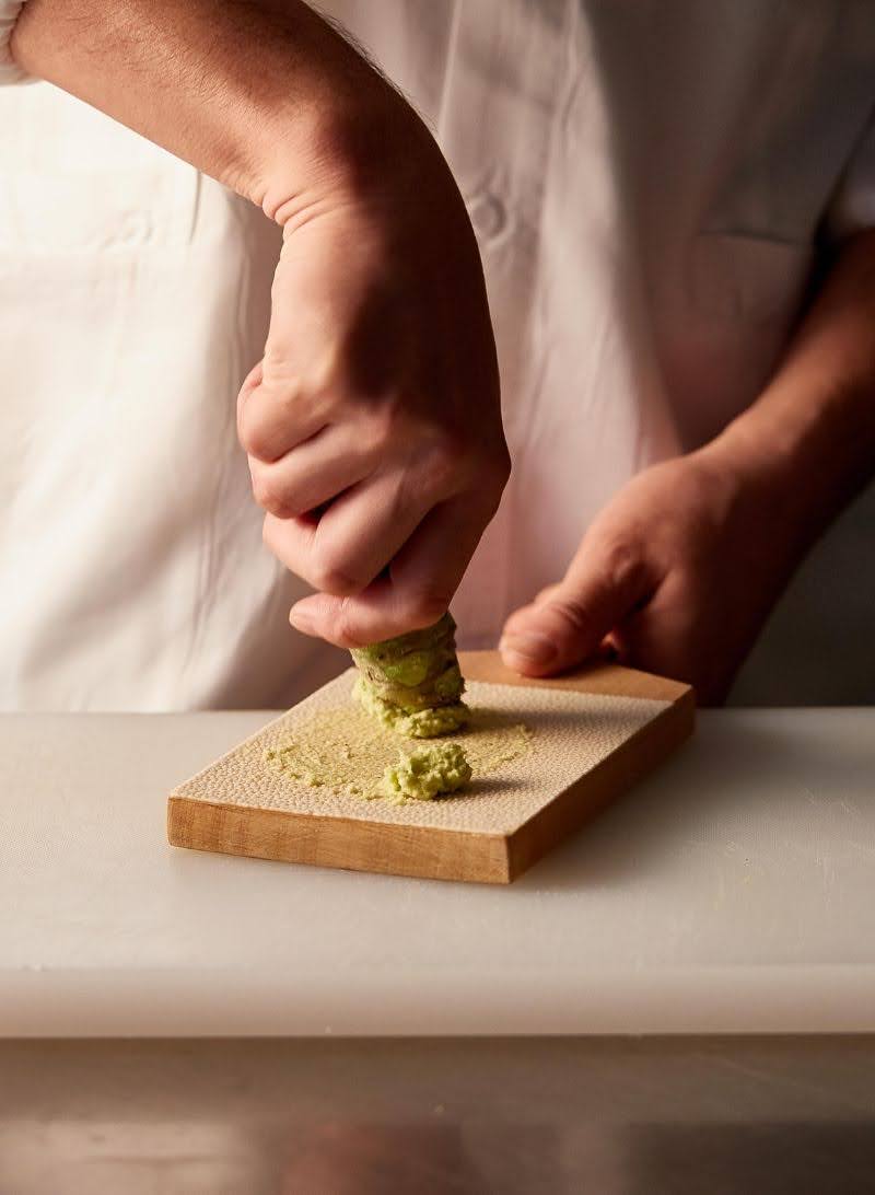 煌 青紙スーパー鋼 鏡面仕上 柳刃包丁 黒檀両水牛柄 – 堺一文字光秀