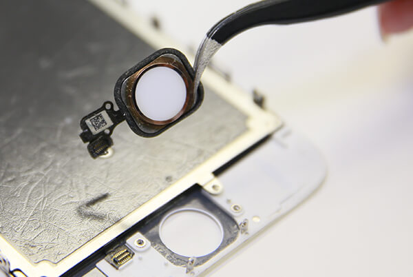iPhone ホームボタン修理サービス - iPhone修理ならiCracked