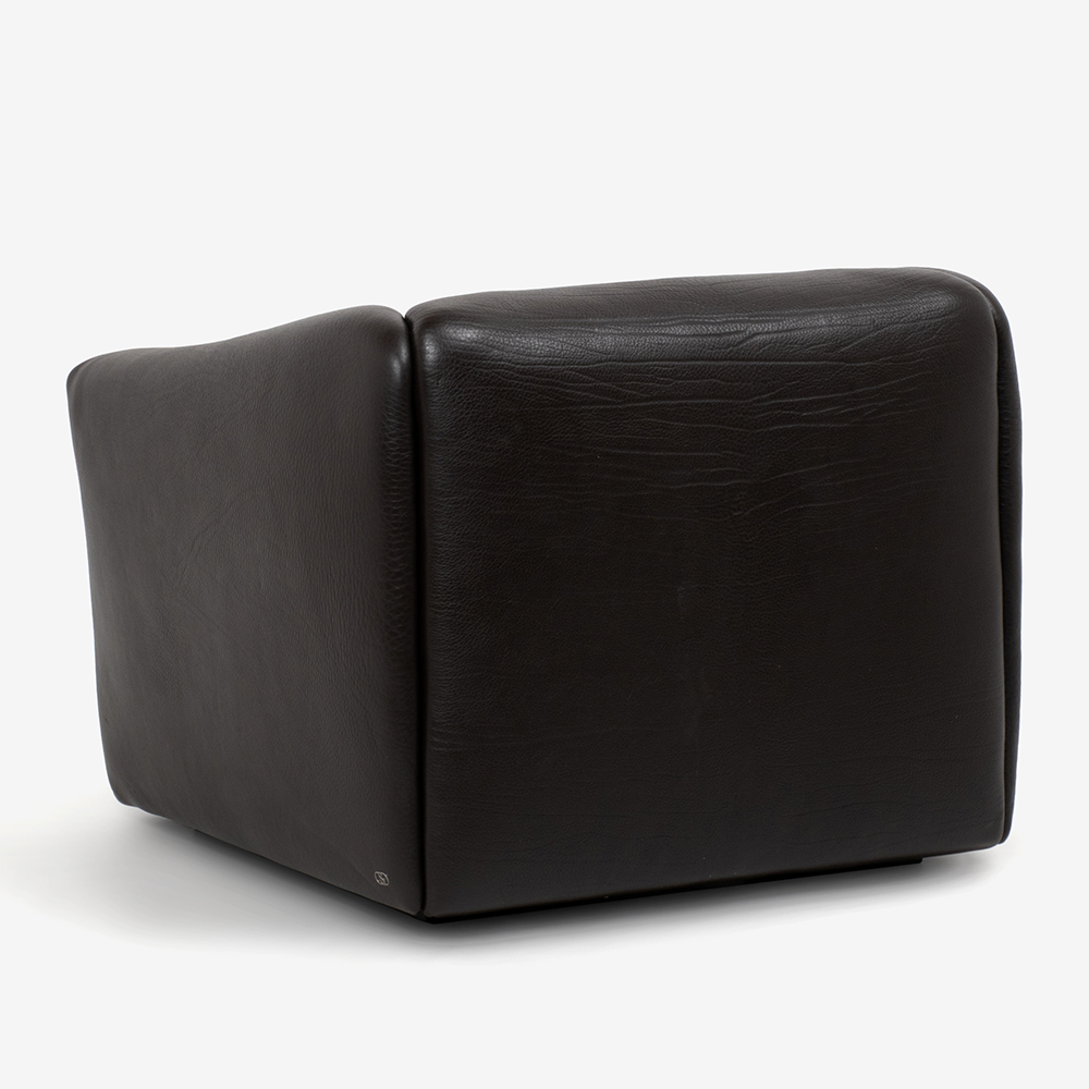 GMFK445○IDC大塚家具 アームチェア フォルテ 総革 ダークブラウン 1