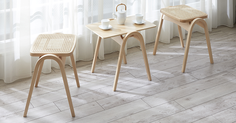 秋田木工 スツール「202-R3」ブナ材艶消しナチュラル色 座面籐張り