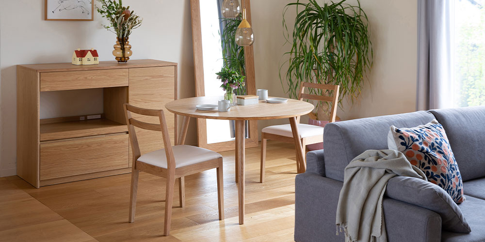 ダイニングチェア「プレーンV」ホワイトオーク材 PVC 12 アイボリー色