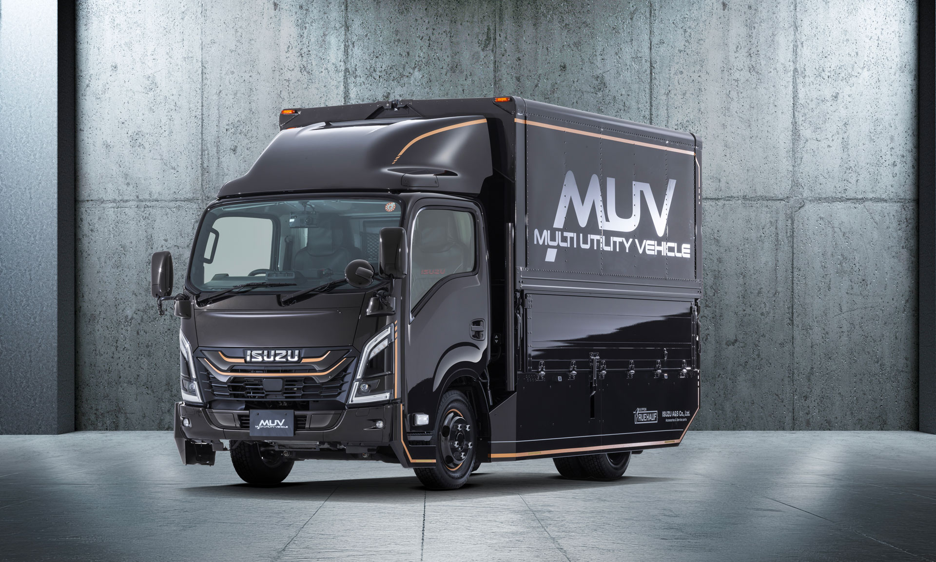 MULTI UTILITY VEHICLE | 東京オートサロン2026 エルフカスタマイズ