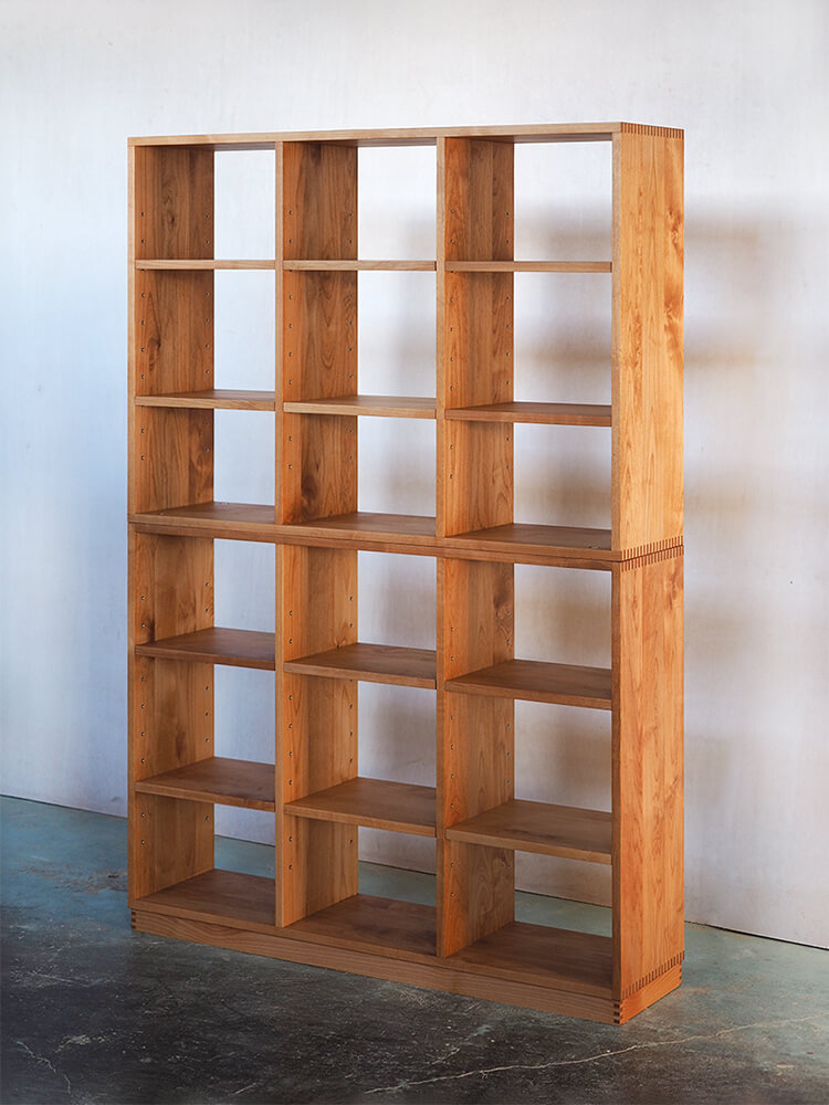 たくさん収納できる書棚｜ikususu FURNITURE｜無垢材家具・オーダー