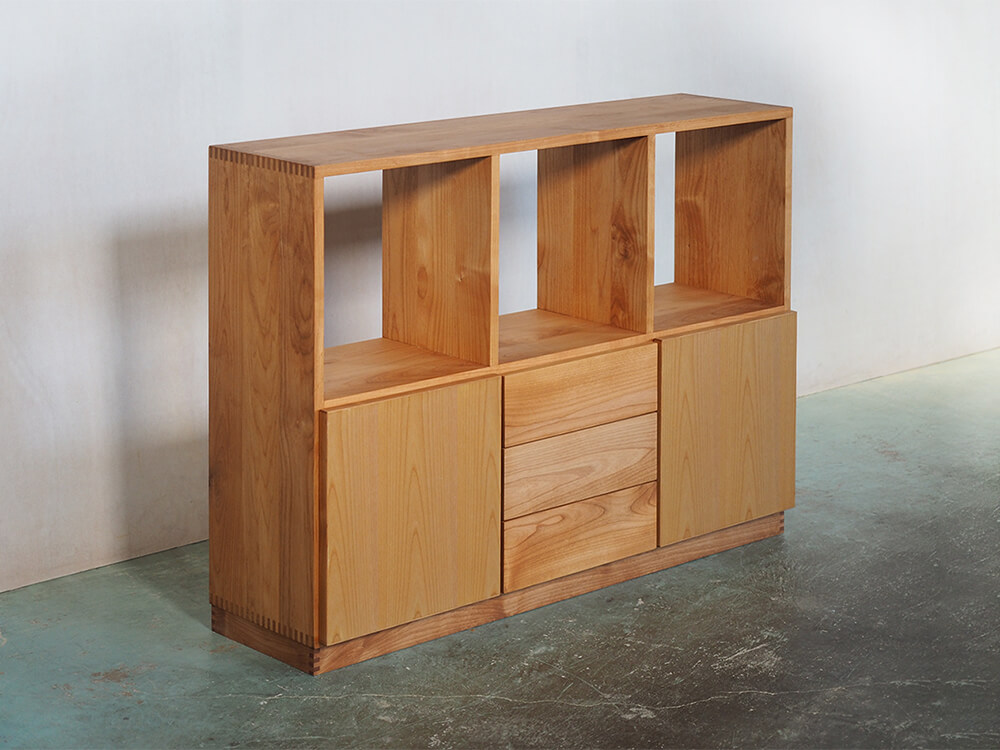 スクエアシェルフ 扉と引き出しを組み合わせ｜ikususu FURNITURE｜無垢