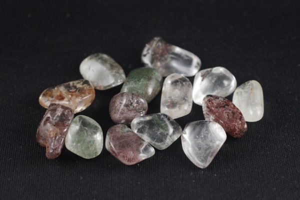 ルビーインゾイサイト原石 76g 天然石販売 名取貴石 天然石・国産