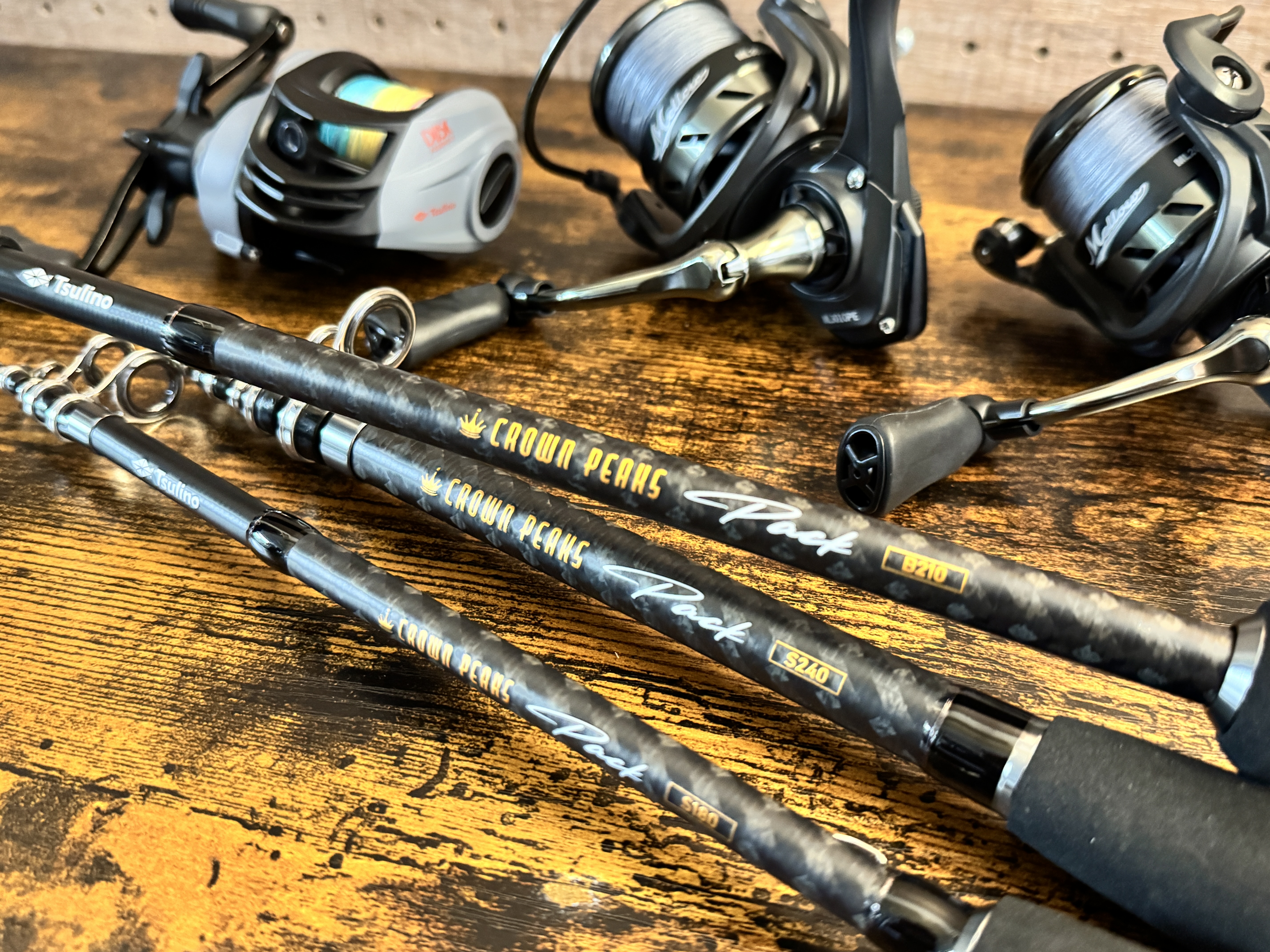 ワンランク上の大人なロッドセット『CROWNPEACKS』