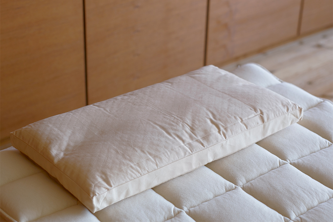 羽毛布団など布団(ふとん)の専門店 | 株式会社石田屋