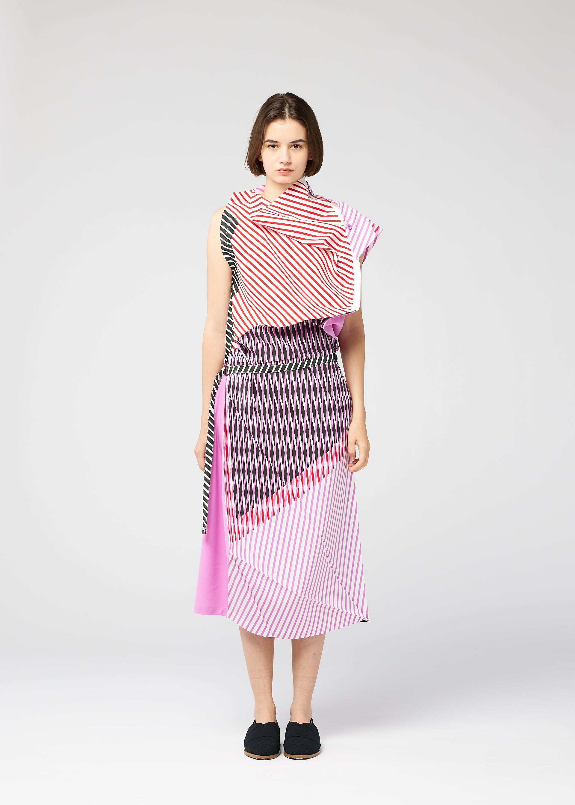 FACET – isseymiyake.com