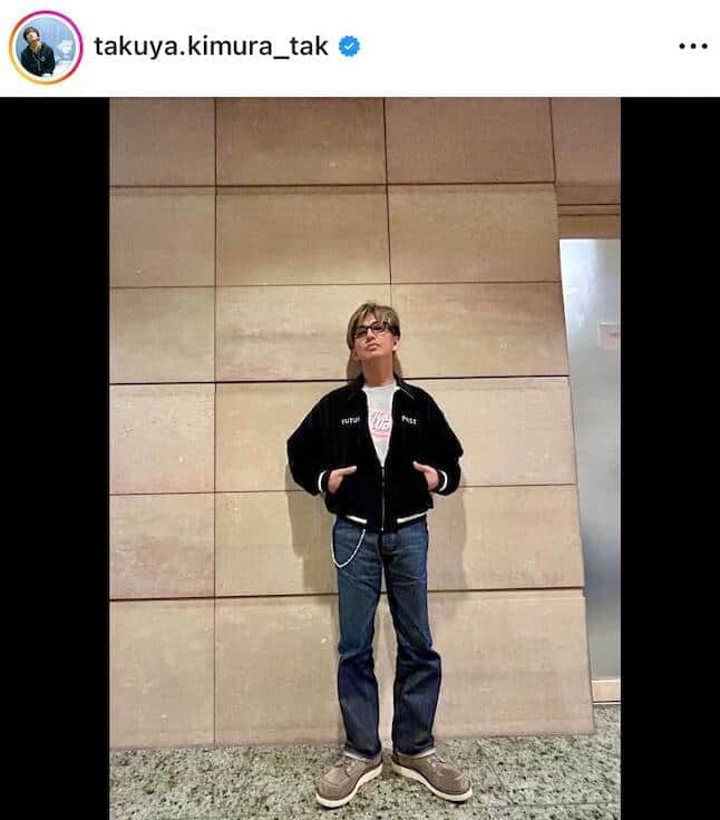 木村拓哉、スターの貫禄放ち馬に乗って砂浜を行く 髪なびかせて