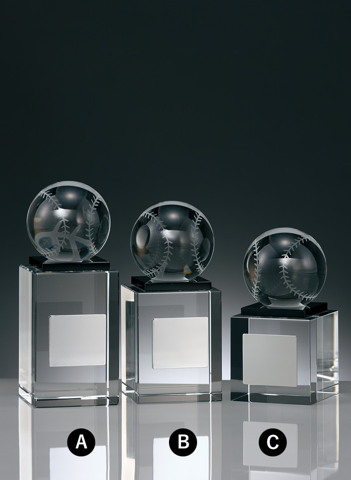 野球ボールを光学ガラスで再現したトロフィー野球クリスタルトロフィー