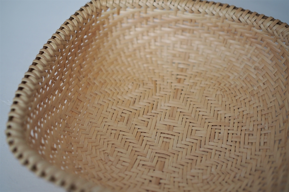 マタタビの飾り編み四角盛りかご - ウェブショップ - jokogumo - よこぐも