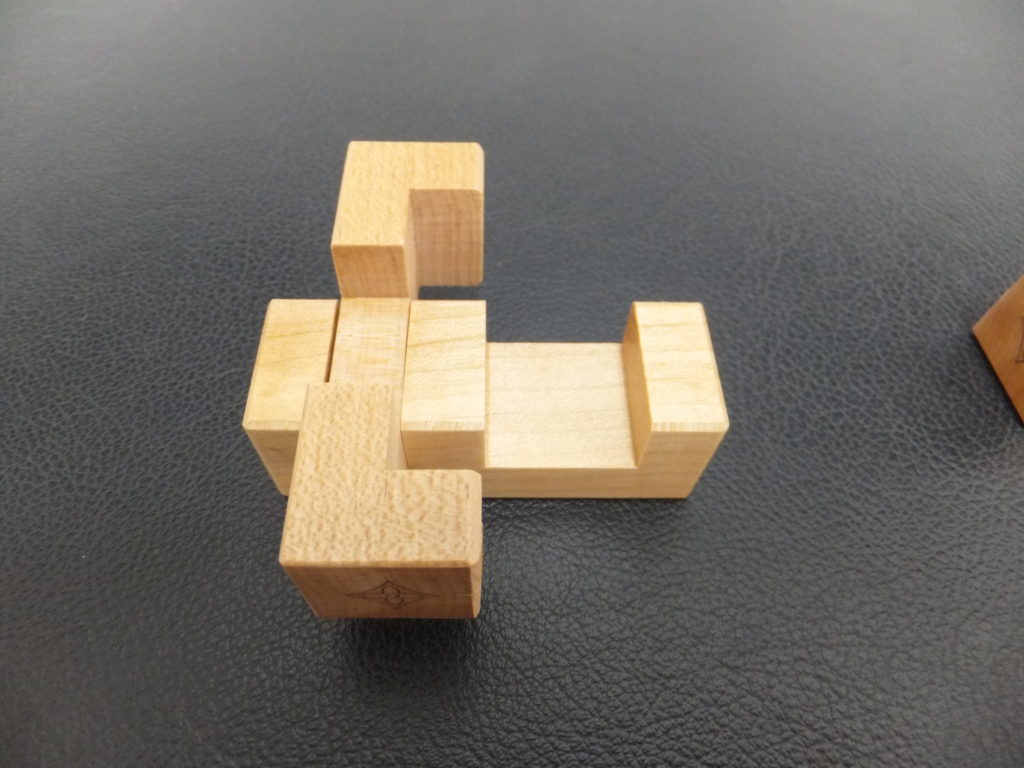 ルイヴィトン ウッドパズル パテキ 組み立て方｜買取本舗ジュエル