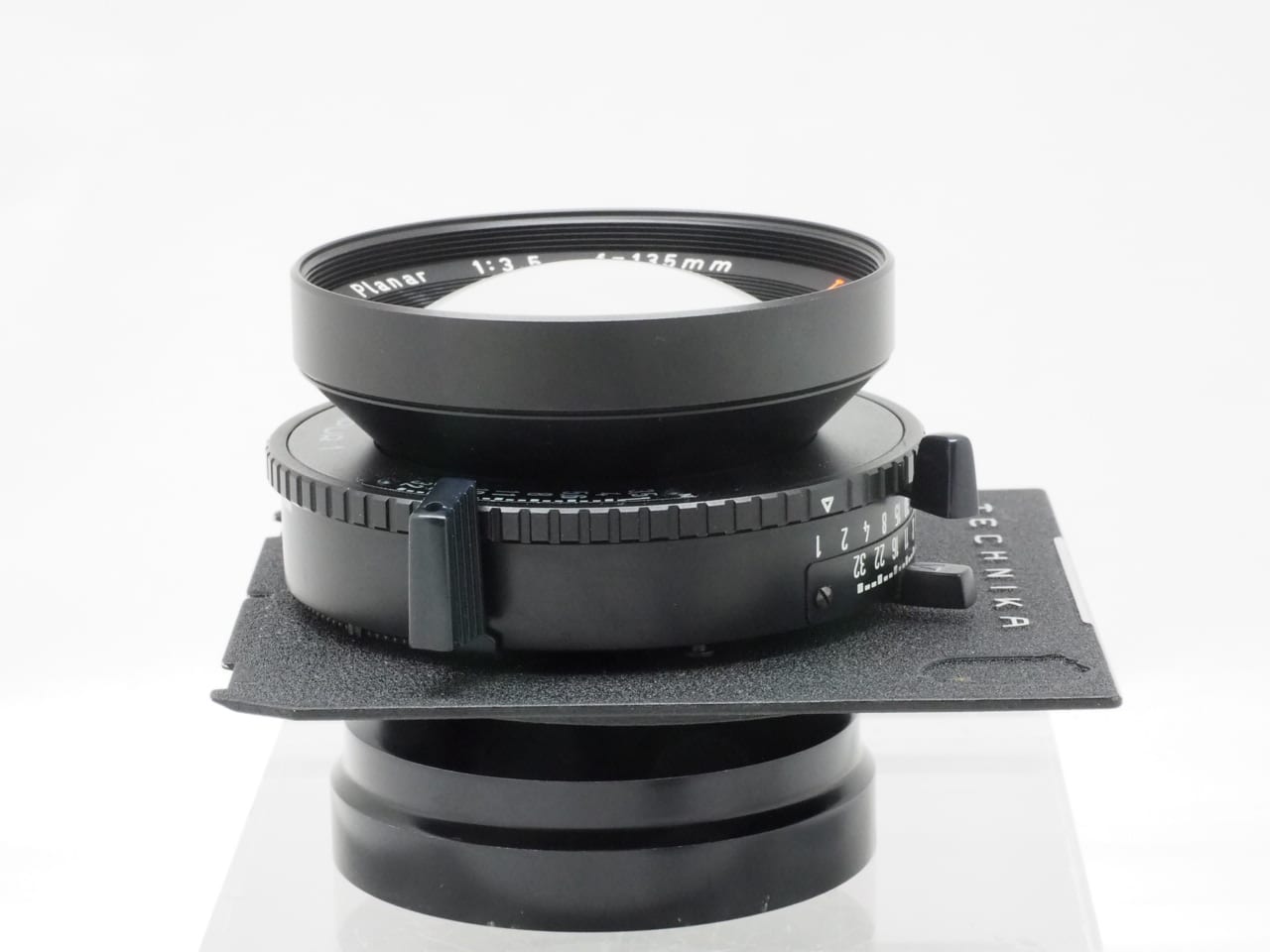 CARL ZEISS Planar 135/3.5T＊Vr new model with shutter【CLA'd